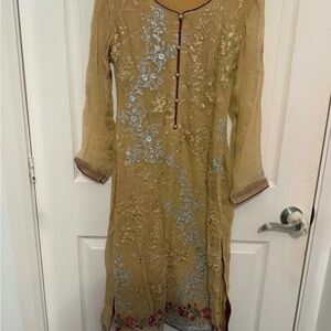 Elegant Beige Floral Long Sleeve Dress